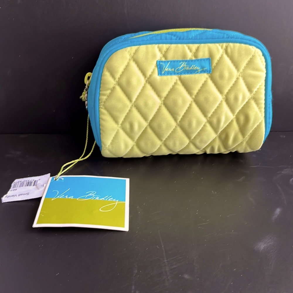 NWT VERA BRADLEY QUILTED COSMETIC BAG